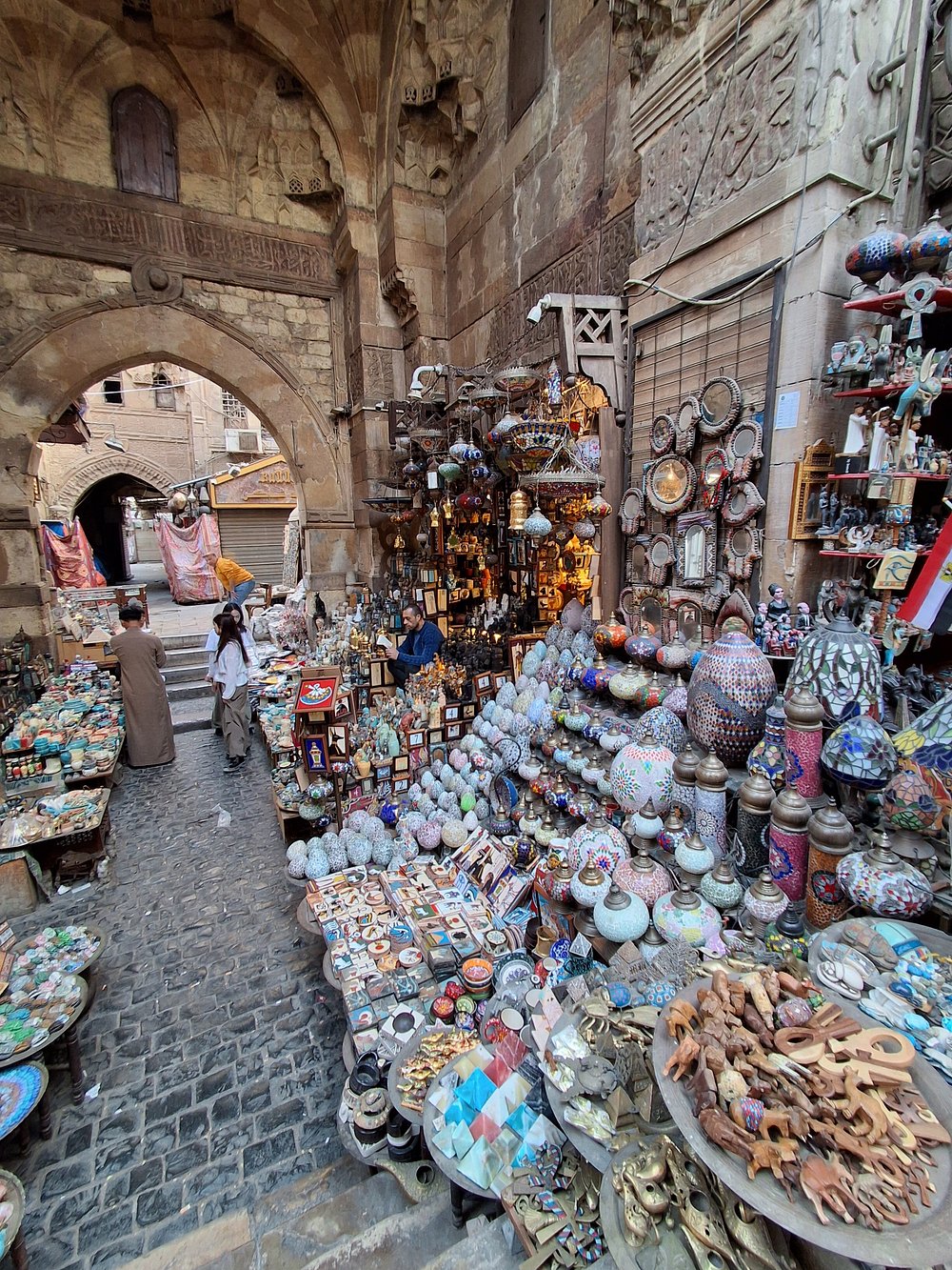 🛍️ Tour Title: VIP Private Old Cairo Discovery: Khan el-Khalili Bazaar & Authentic Lunch