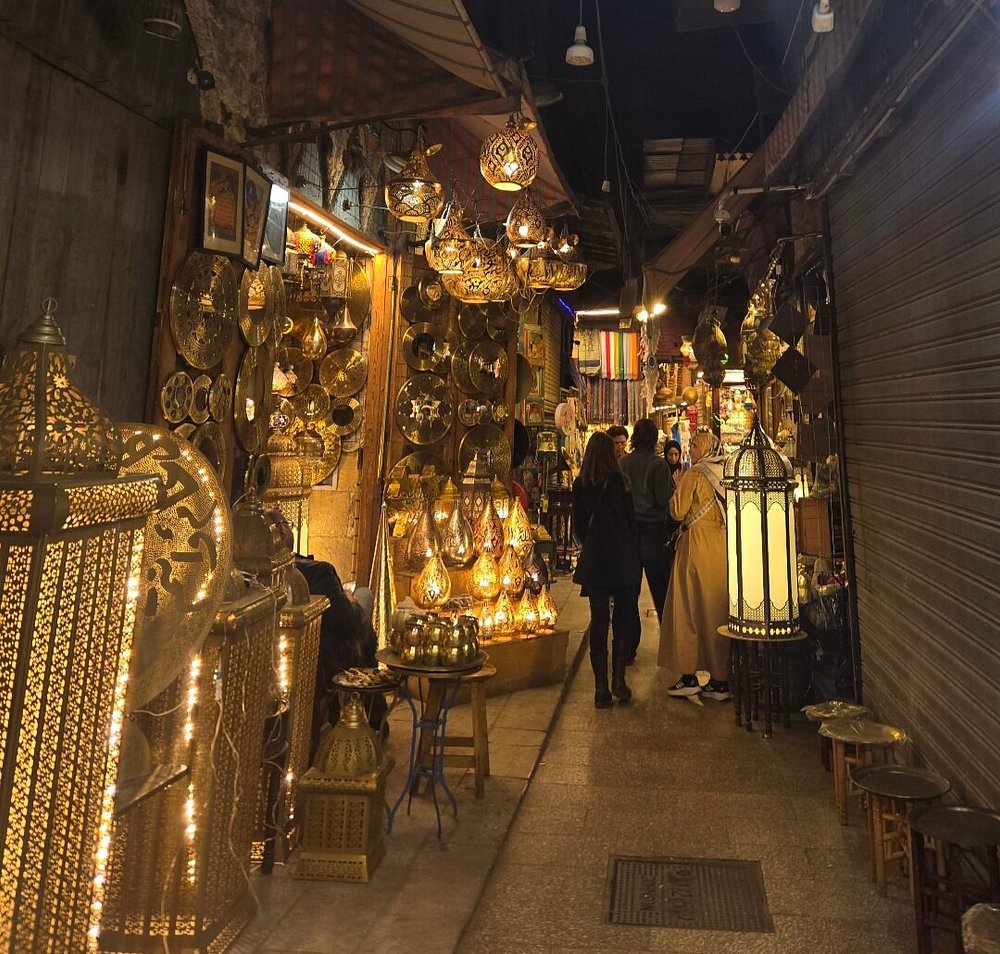 🛍️ Tour Title: VIP Private Old Cairo Discovery: Khan el-Khalili Bazaar & Authentic Lunch
