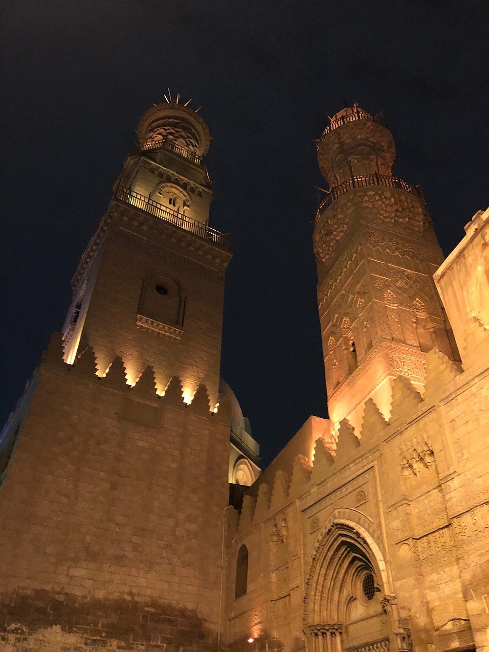 🛍️ Tour Title: VIP Private Old Cairo Discovery: Khan el-Khalili Bazaar & Authentic Lunch