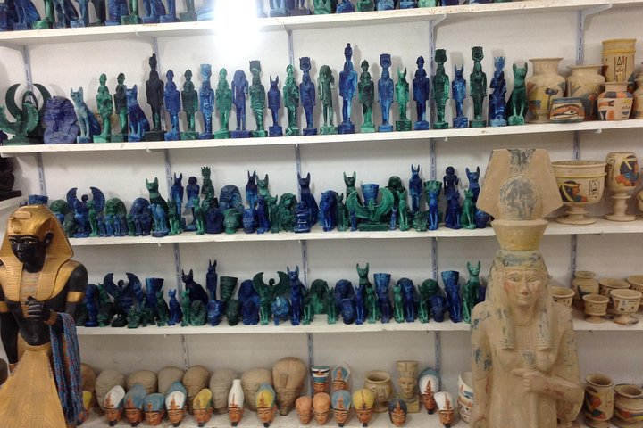 🛍️ Tour Title: VIP Private Old Cairo Discovery: Khan el-Khalili Bazaar & Authentic Lunch