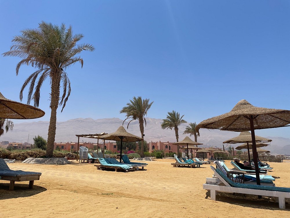 🏖️ Tour Title: VIP Private Escape: Day Use to Red Sea (Ain El-Sokhna) from Cairo