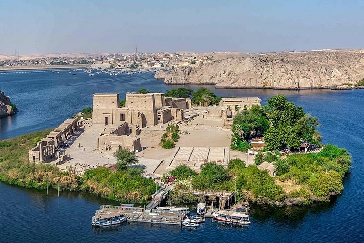 Tour Title: Luxor Elite: Private Full-Day Expedition from Cairo by Flight