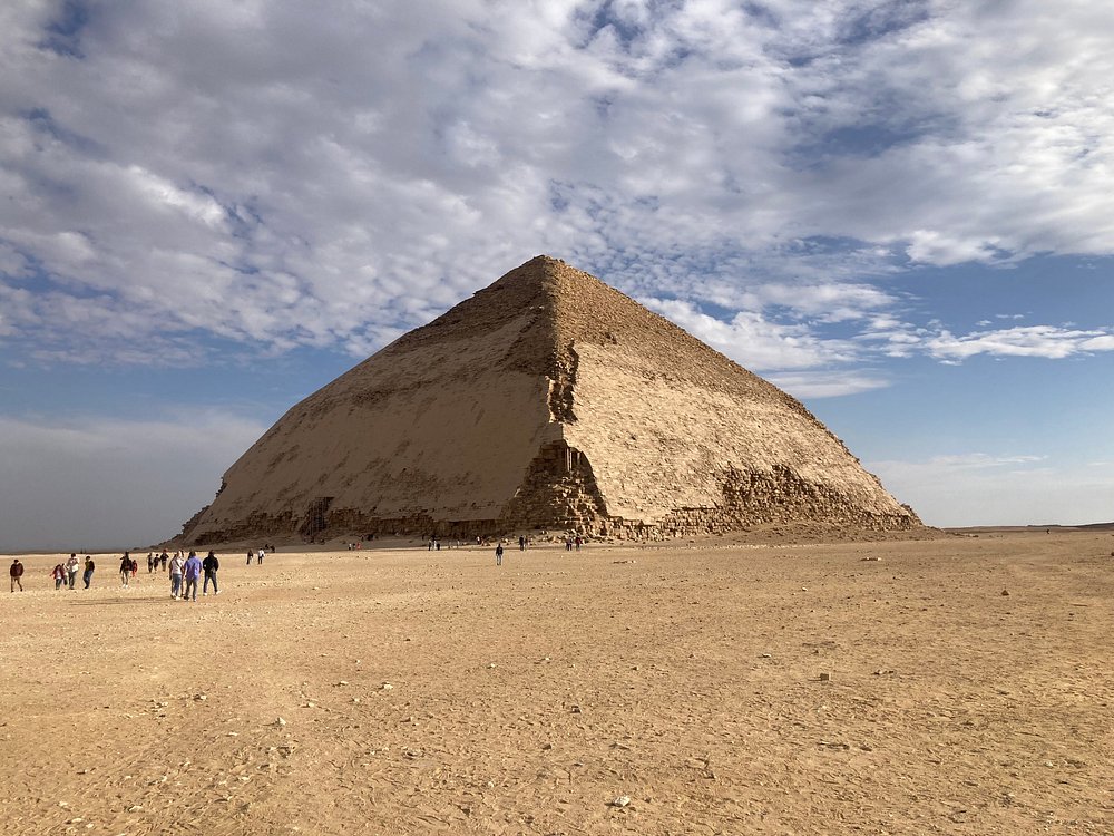 🏛️ Tour Title: Private Day Tour: Memphis, Sakkara & Dahshur Pyramids